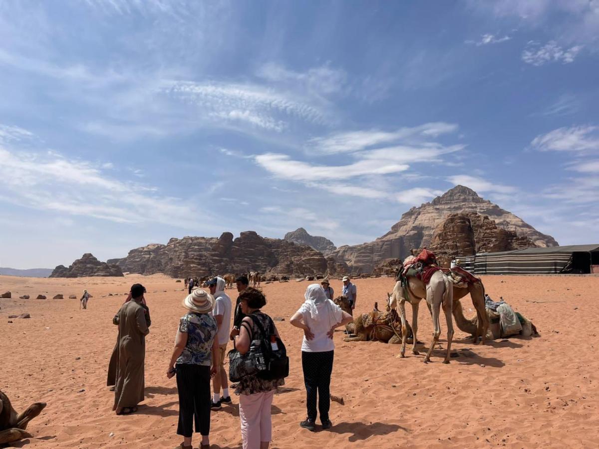 Wadi Rum Magic Camp Exterior photo