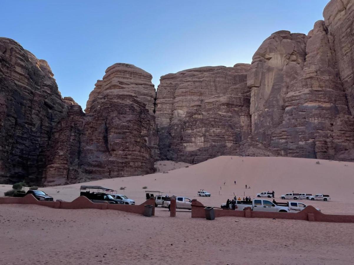 Wadi Rum Magic Camp Exterior photo