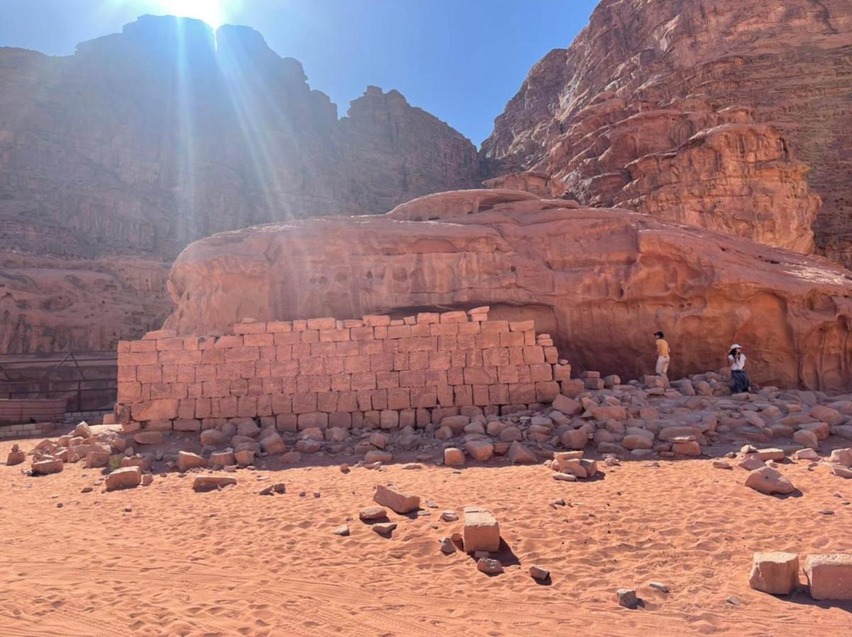 Wadi Rum Magic Camp Exterior photo