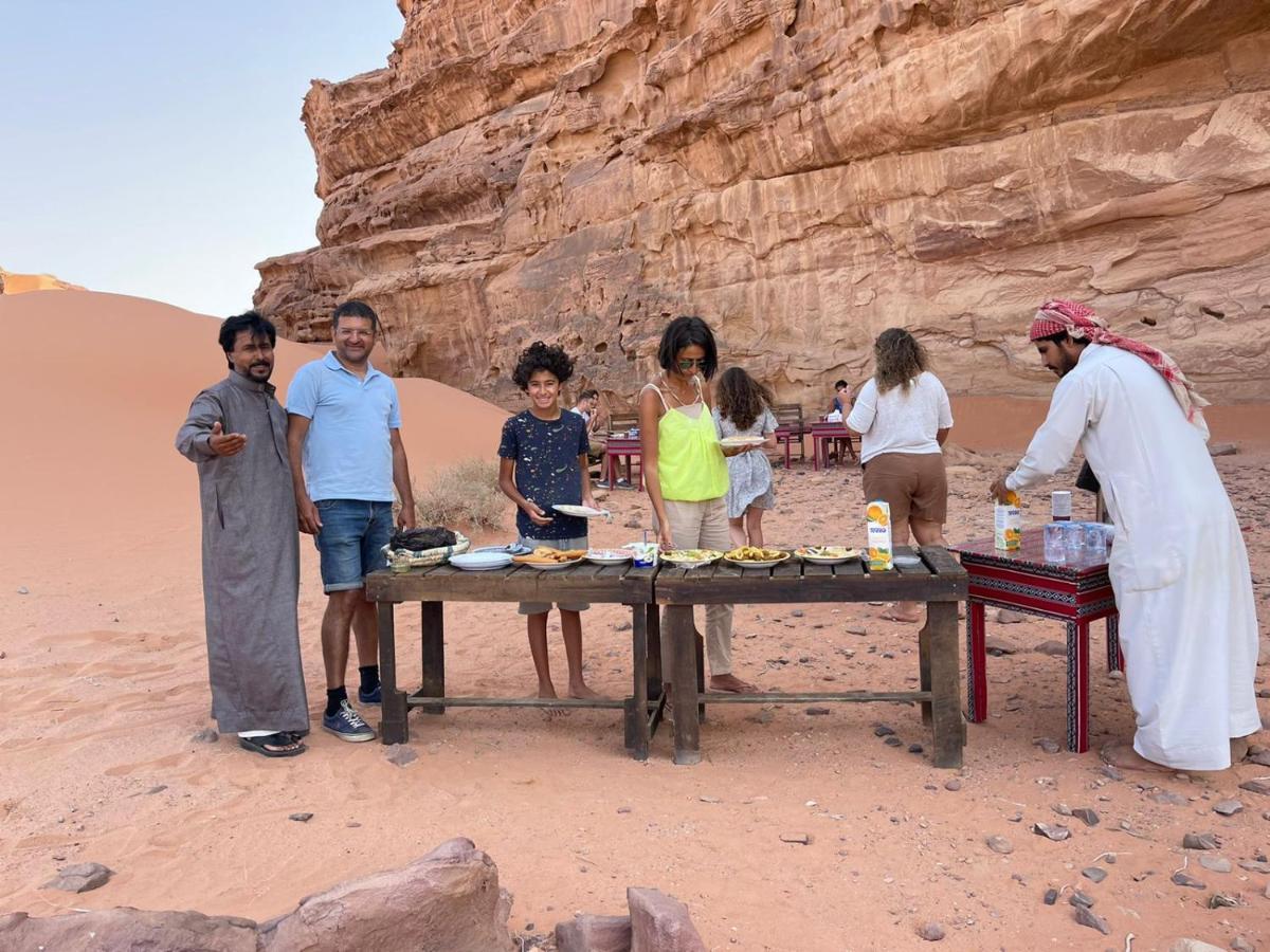 Wadi Rum Magic Camp Exterior photo
