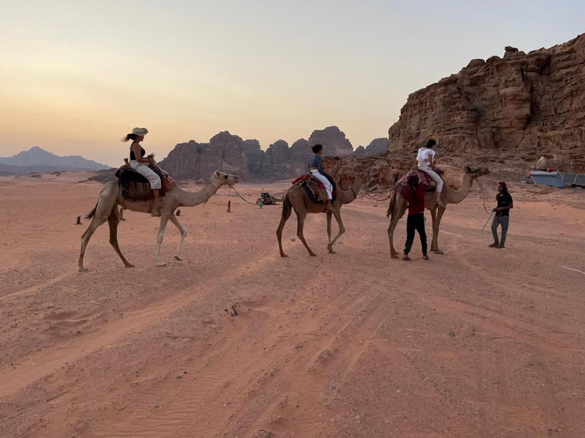Wadi Rum Magic Camp Exterior photo