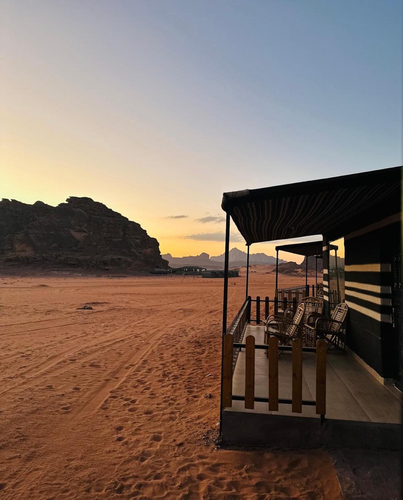 Wadi Rum Magic Camp Exterior photo