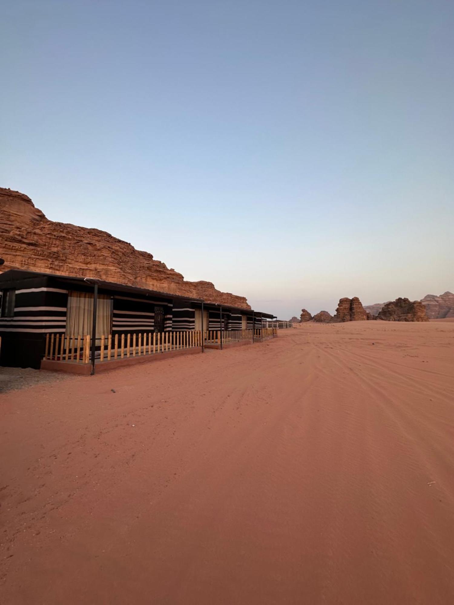 Wadi Rum Magic Camp Exterior photo