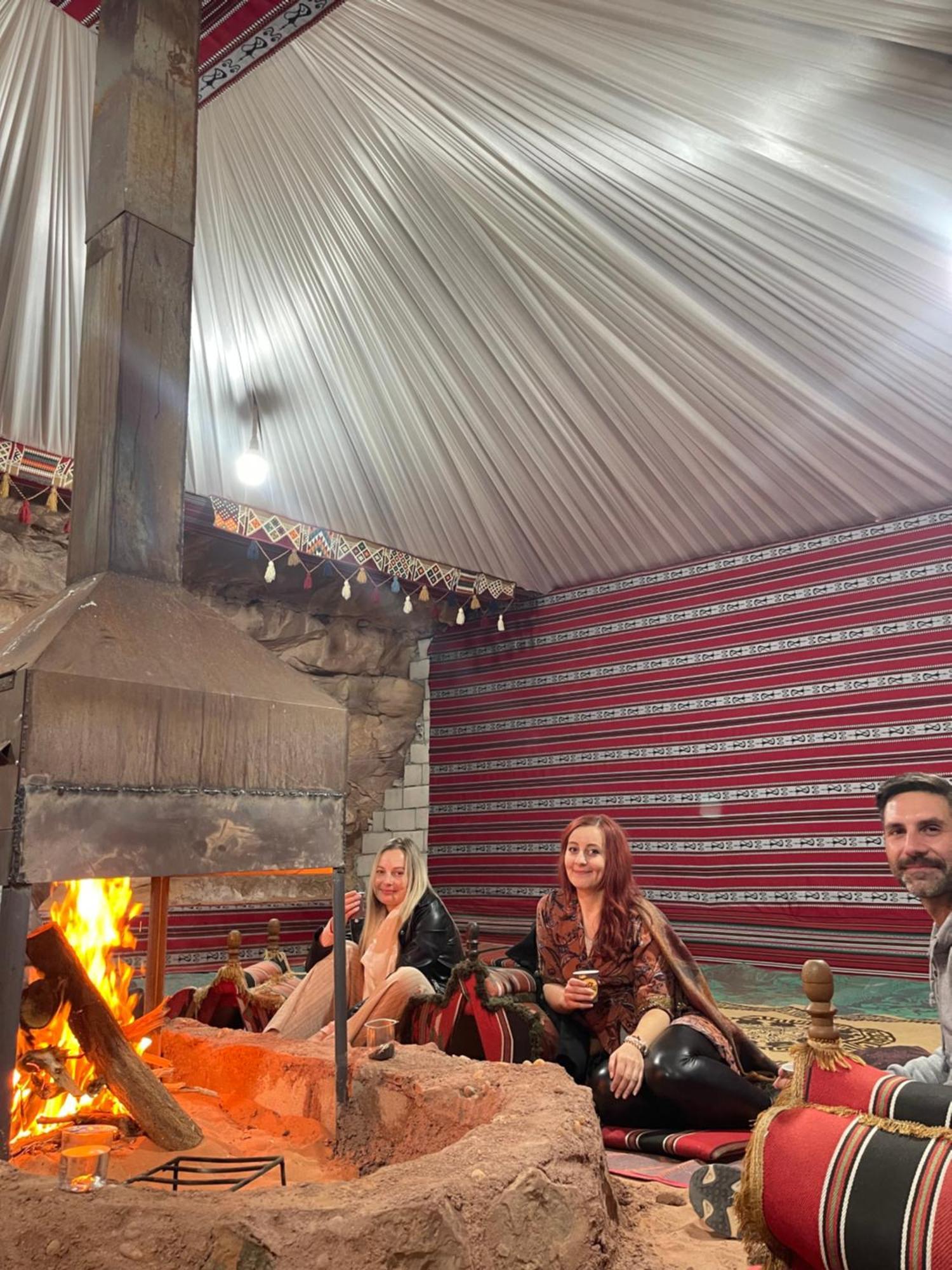 Wadi Rum Magic Camp Exterior photo