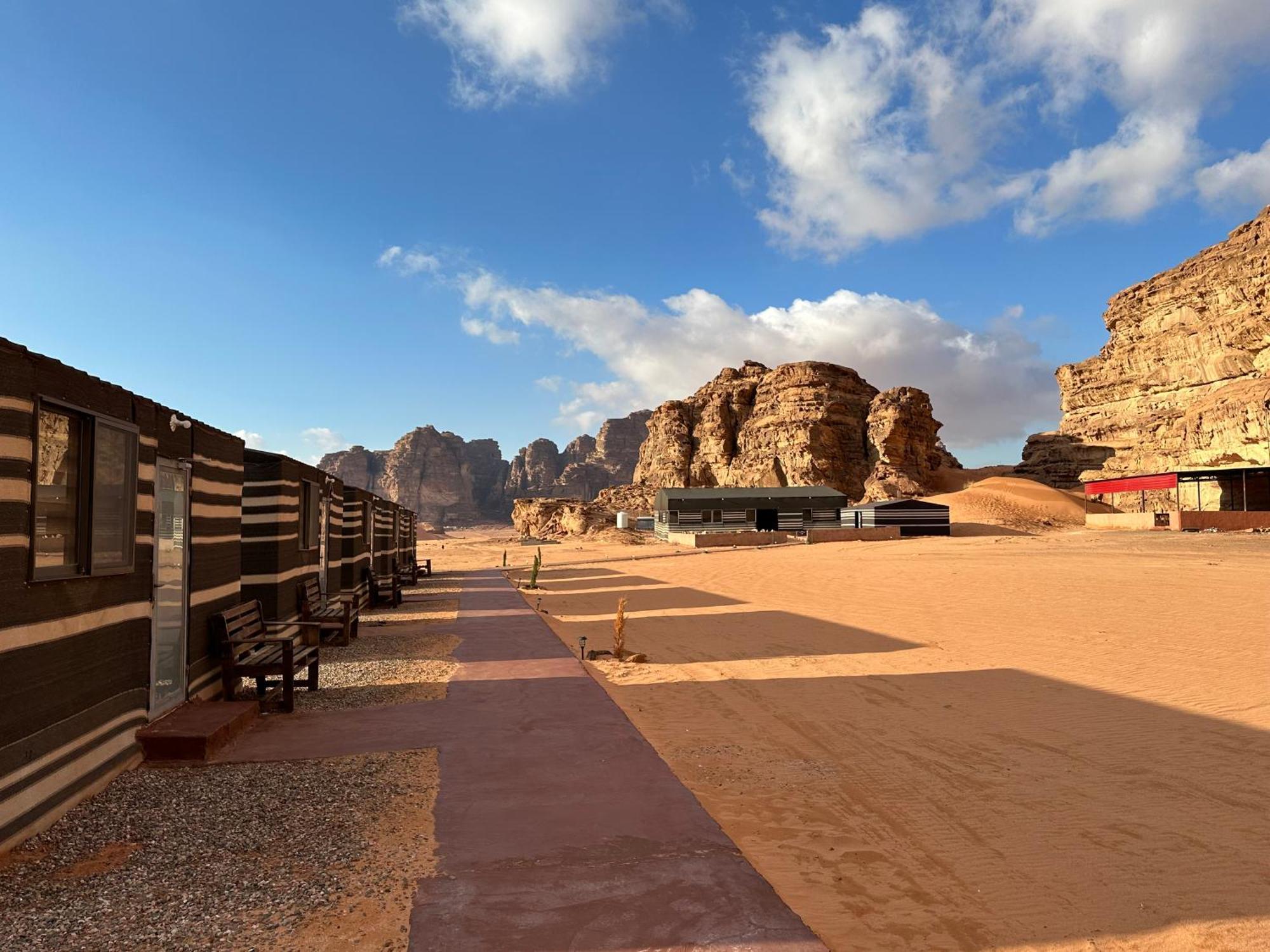 Wadi Rum Magic Camp Exterior photo
